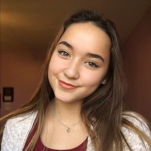 Meet your Posher, Aleah